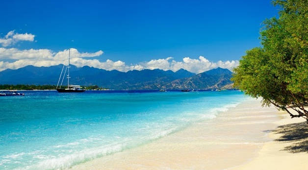 Pantai Senggigi di Lombok